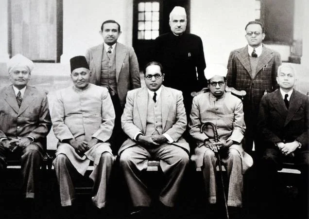 baba-saheb-ambedkar-with-constitution-draft-committee Baba Saheb With members of the Drafting Committee