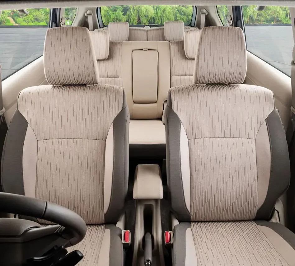 Toyota Rumion interior