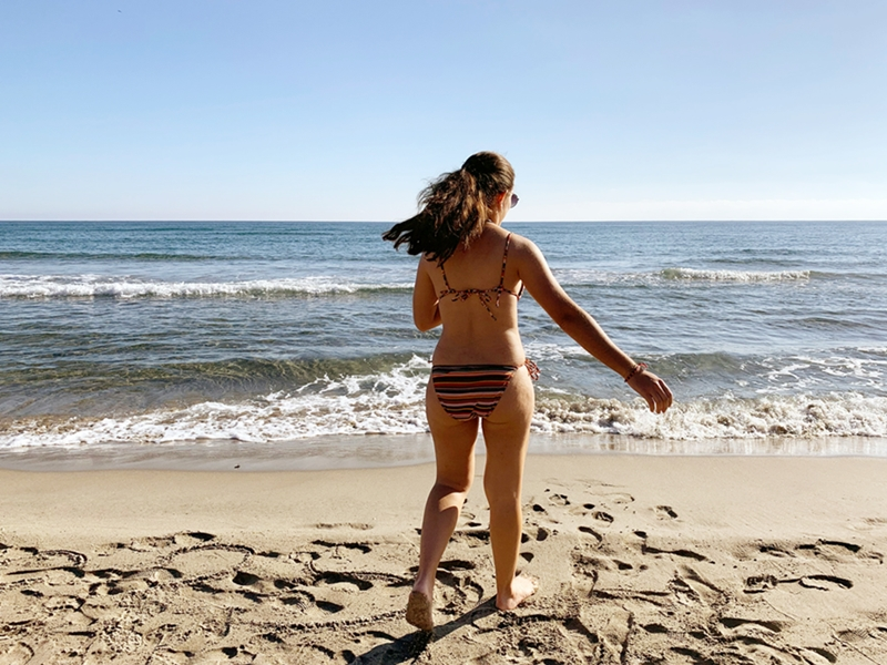Best Beaches in Goa to Wear Bikini for Indian Girls - Majorda Beach, South Goa