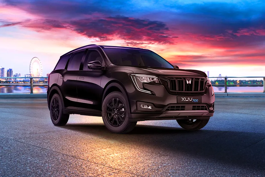 mahindra-xuv700-ax5-S Mahindra XUV700 AX5 Select Variant
