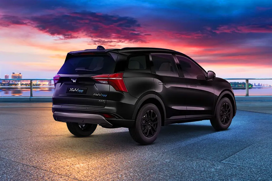 mahindra-xuv700-ax5-select-variant-price-ex-showroom Mahindra XUV AX5 Select price