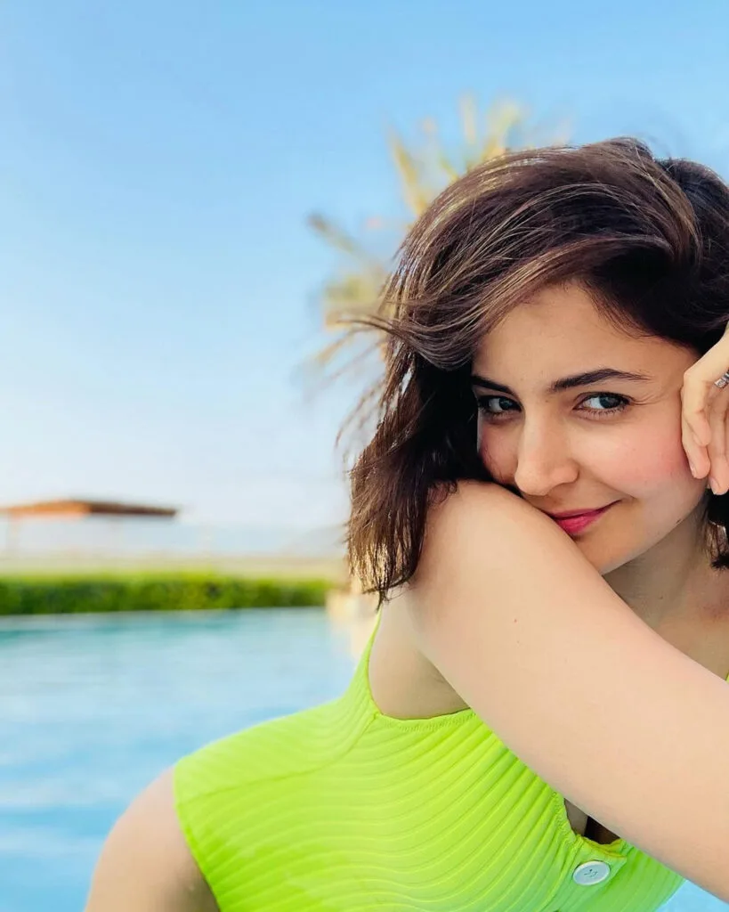 Anushka-sharma-swimsuit Anushka Sharma Hot Photo