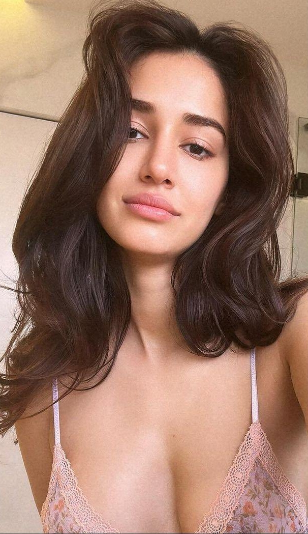 disha-patani-cute-photos Disha Patani Cute